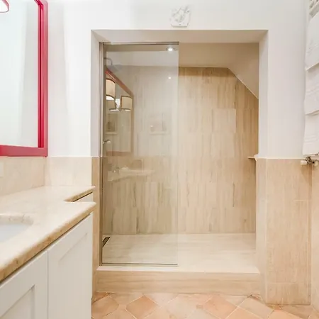 Apartment Pantheon *